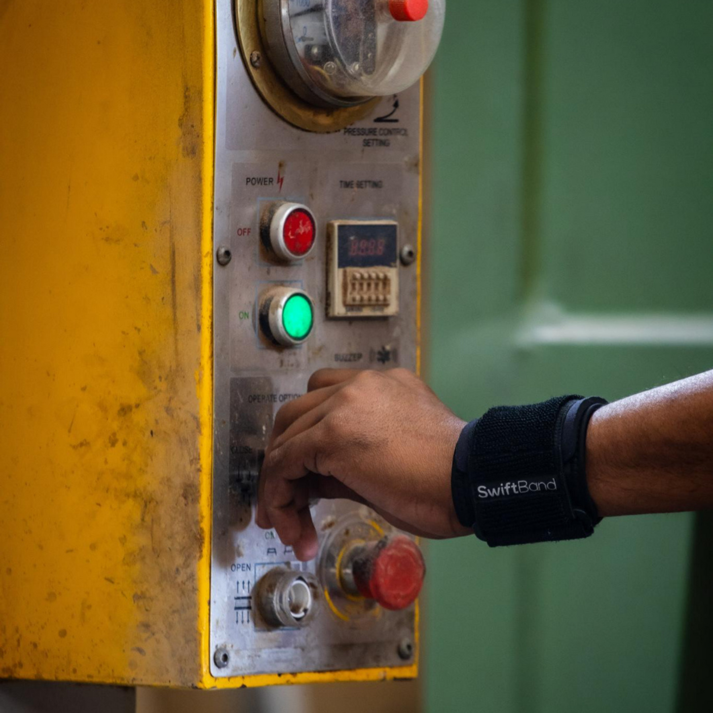 Colorcuff SwiftBand - Universal Smartwatch Schutzband, Sportuhr Schutz, kompatibel mit Apple Watch, Garmin, Polar, Fitbit, Coros, Amazfit