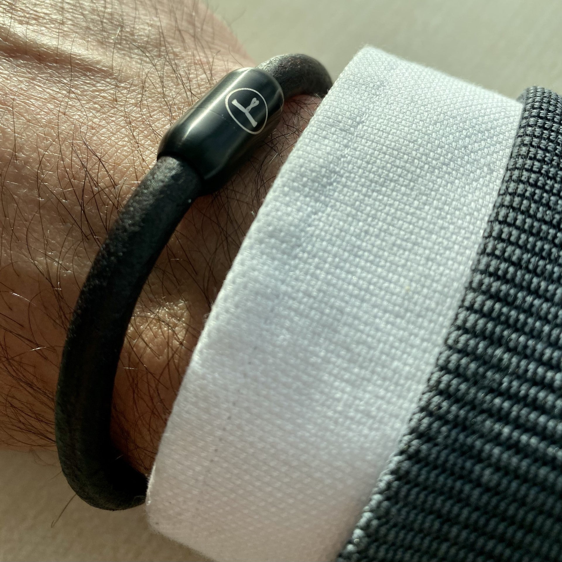 Braunes Lederarmband, Maßangefertigte Lederarmbänder mit Magnetverschluss